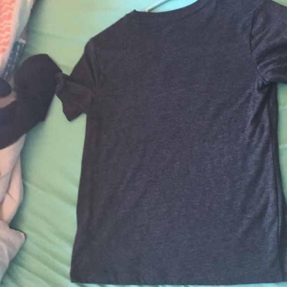 A gray Old navy shirt with a bear on the front! - Picture 2 of 2
